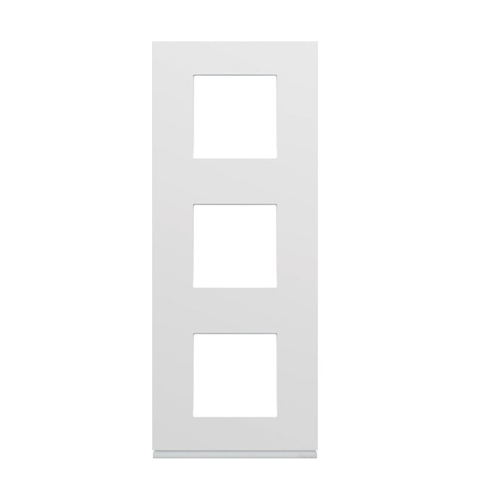 Plaque gallery plastique injecté 3 postes verticale 71mm pure Hager WXP0043