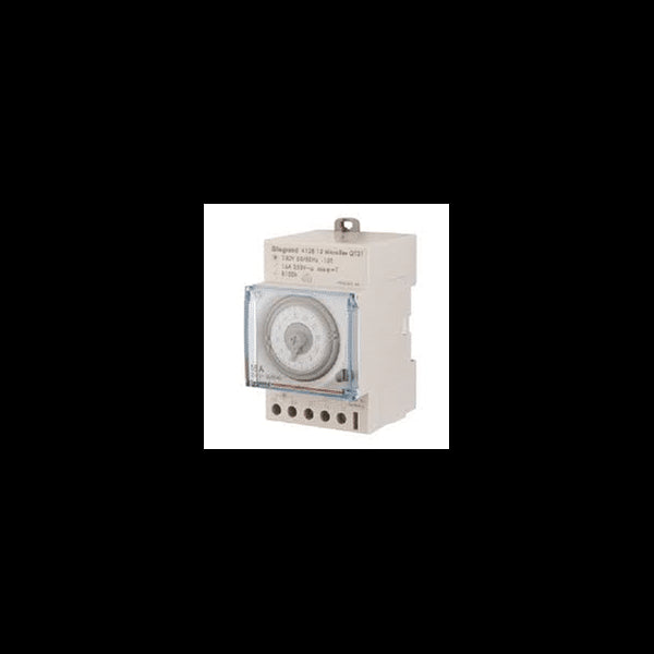Interrupteur horaire programmable analogique journalier 3 modules LEGRAND 412823