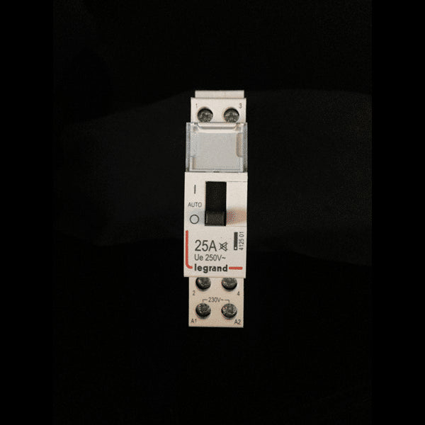 Contacteur jour / nuit silencieux 230V 2F 25A LEGRAND 412501