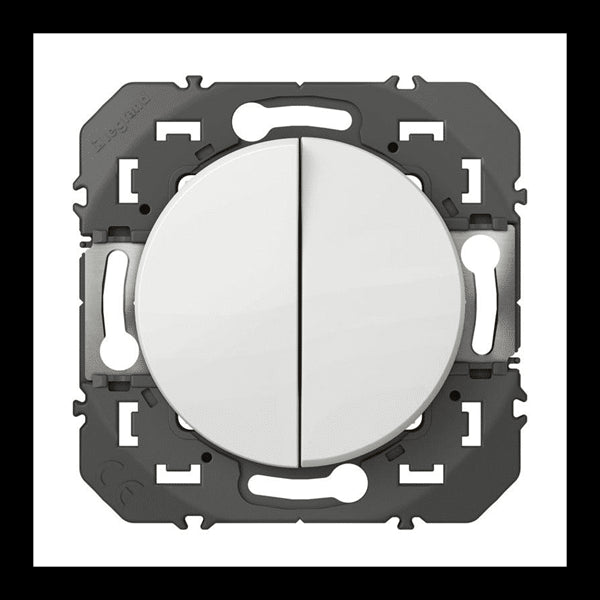 Legrand Dooxie double interrupteur ou va-et-vient 10 AX blanc 600002