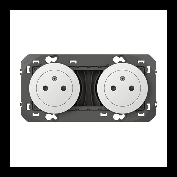 Legrand Dooxie double prise de courant 2P+T 16A précâblées finition blanc surface 600332
