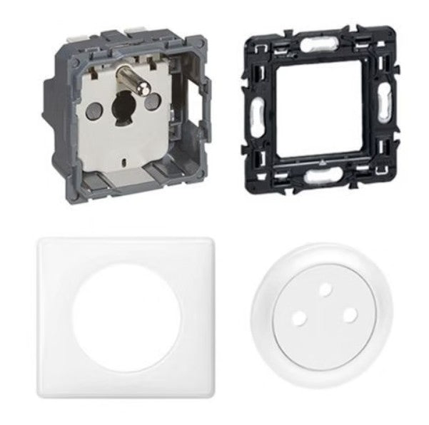 Legrand Céliane Prise de courant 2P+T surface blanc - complet
